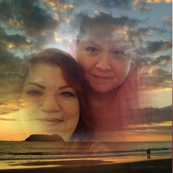 Meet your Posher, Julie - Picture 1 of 1